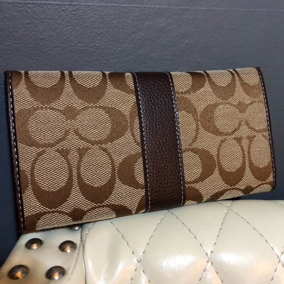 Coach Wallet - Picture 2 of 7